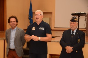 L'inaugurazione della mostra sull'Aeroporto di Cameri. Da sinistra il SIndaco Giuliano Pacileo, il Presidente della Pro Loco Battistino Paggi, il Presidente della A.A..A. Sezione di Cameri Col. Angelo Ianniciello